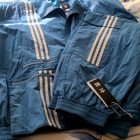 Track Suit - Picture 1 of 3